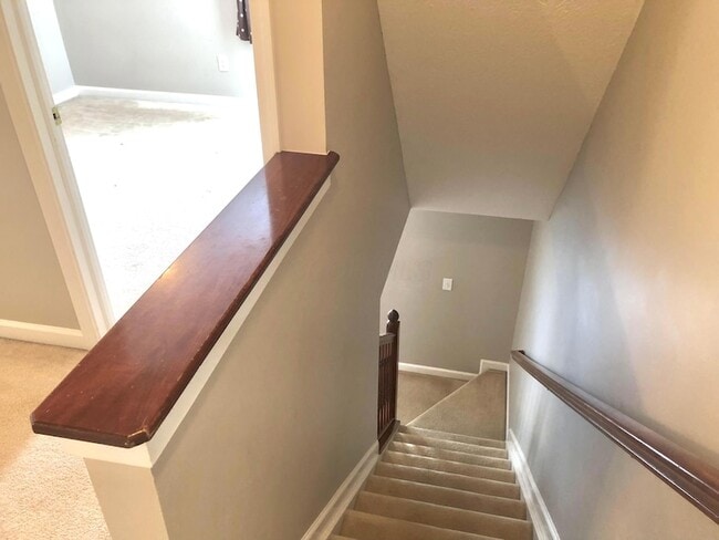 Building Photo - 2916 Abbey Knoll Dr