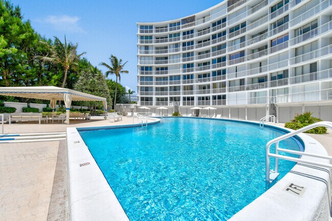 Building Photo - 2780 S Ocean Blvd