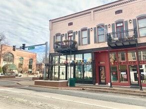 Building Photo - For Rent – Downtown Jonesboro Loft Apartment