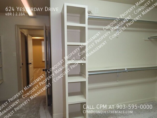 Building Photo - 624 Yesterday Dr