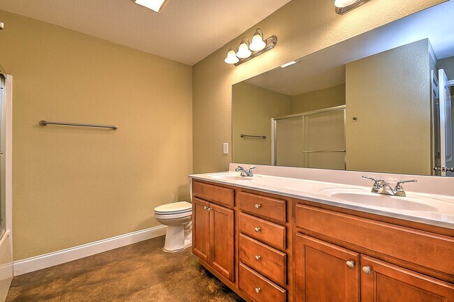 Building Photo - 44 Sutter Pl