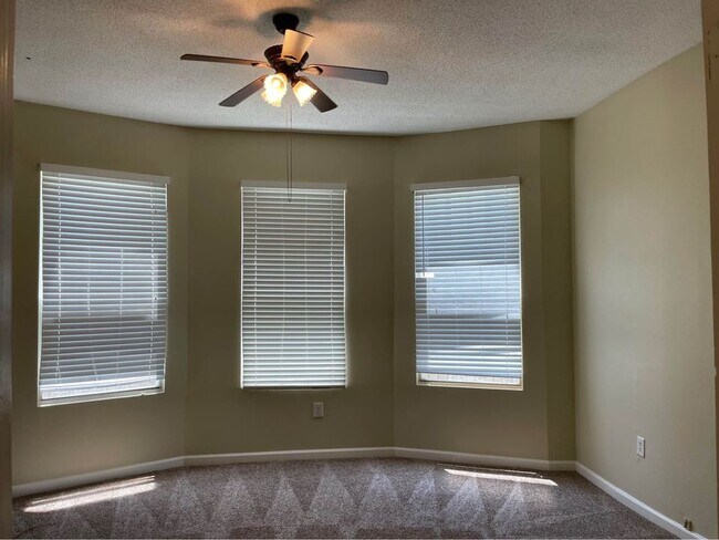 Building Photo - 3321 Napoleon Ave