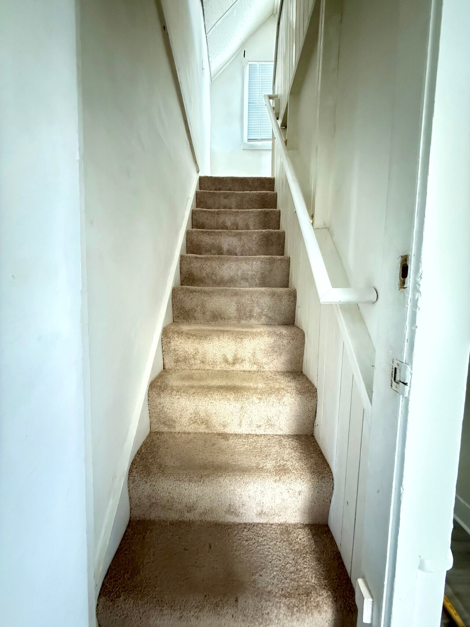 Building Photo - 411 Lyman Ave