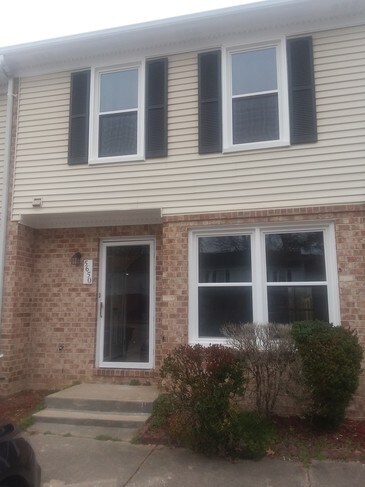 Primary Photo - 5650 Picadilly Ln