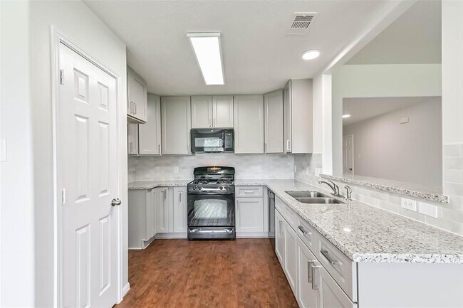 Building Photo - 3306 Barnes Ln