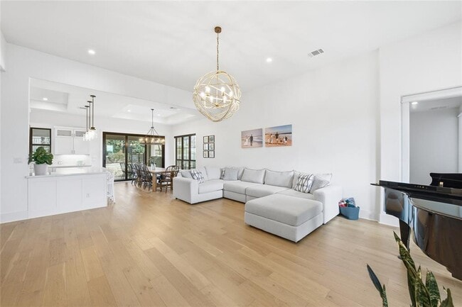 Building Photo - 321 Sweet Grass Ln