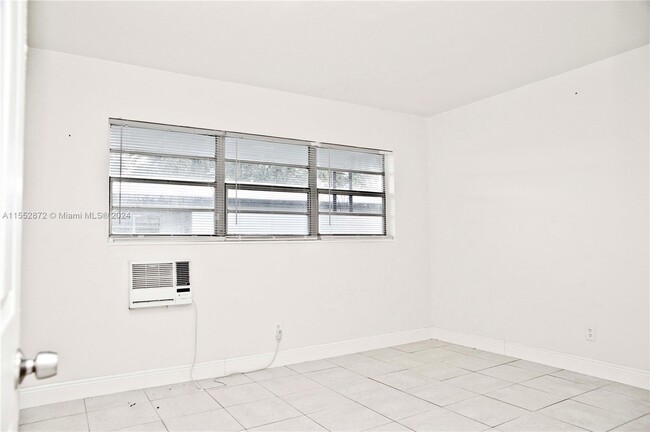 Building Photo - 2206 Fillmore St