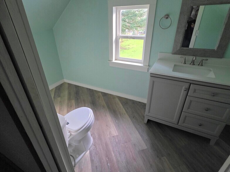 Building Photo - 23 S Main St