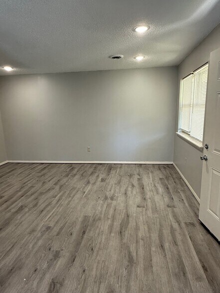 Building Photo - 408 W Pointer Trail