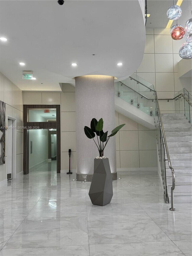 Building Photo - 18800 NE 29th Ave