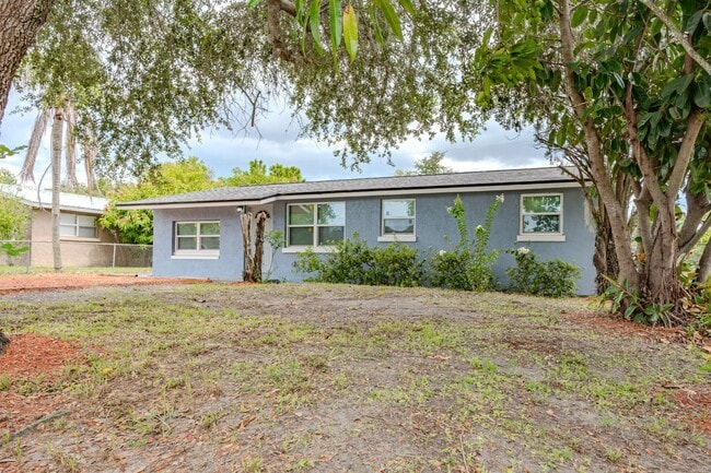 Building Photo - 217 Betty Ave