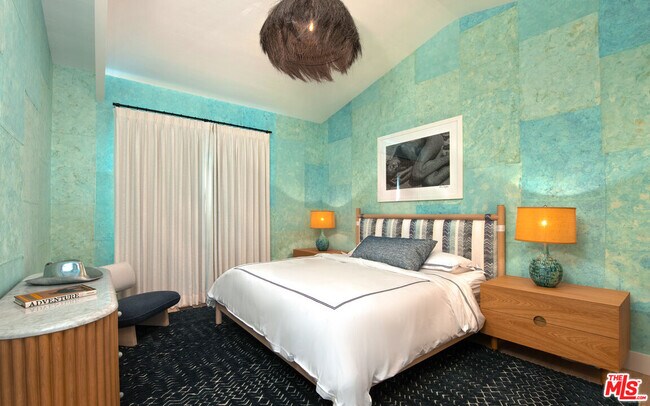 Building Photo - 27044 Malibu Cove Colony Dr