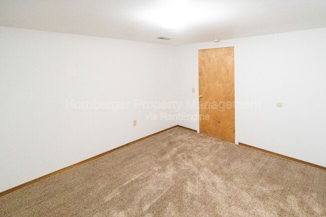 Building Photo - 7024 N Wiscomb St