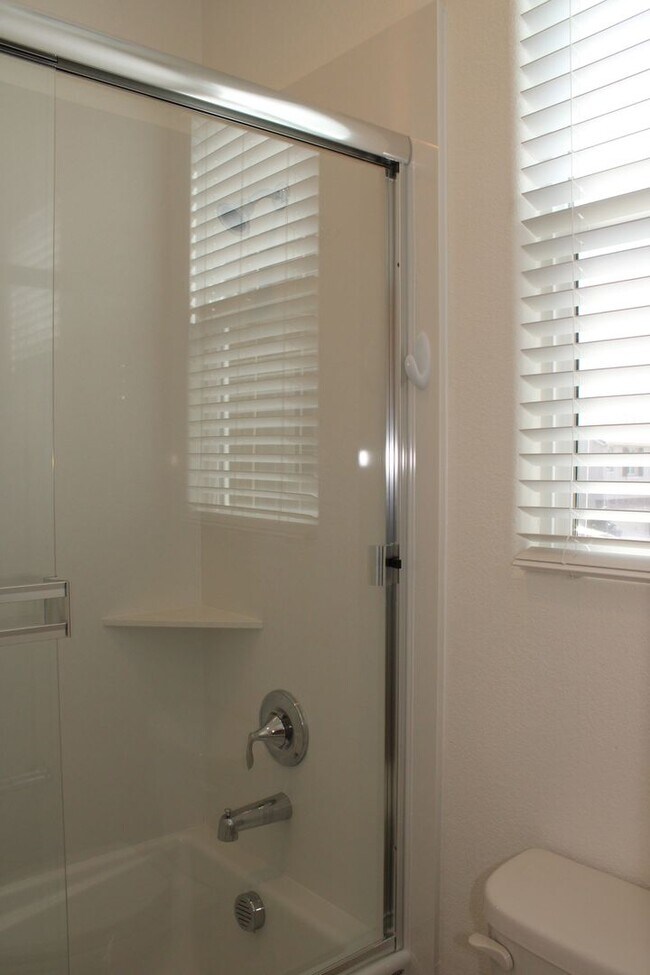 Building Photo - 1345 Orchid Ct