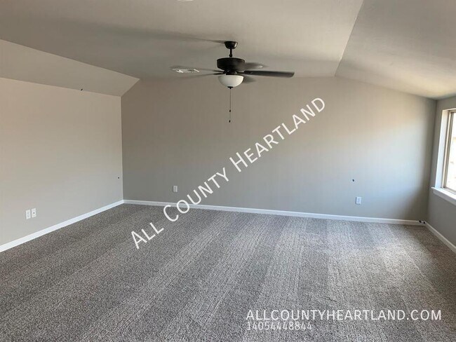 Building Photo - 3512 Tahoe Dr