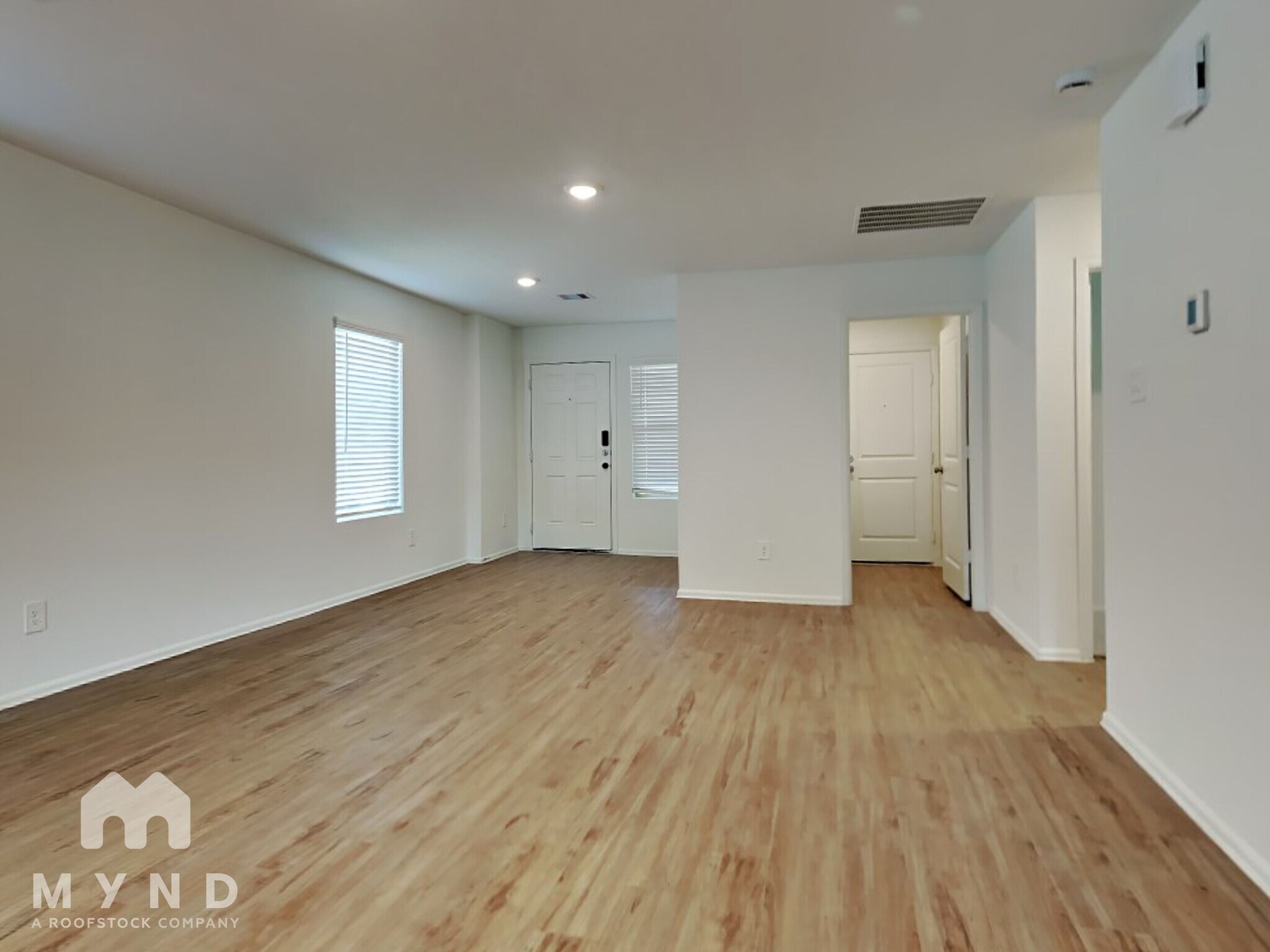 Building Photo - 2842 Via Augusta Dr