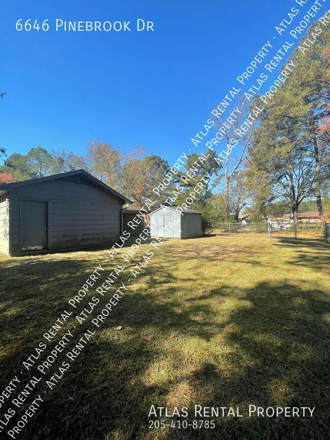 Building Photo - 6646 Pinebrook Dr