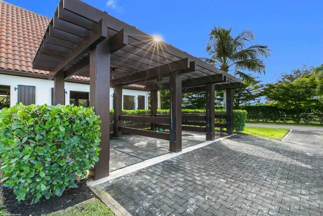 Building Photo - 14484 Belmont Trce
