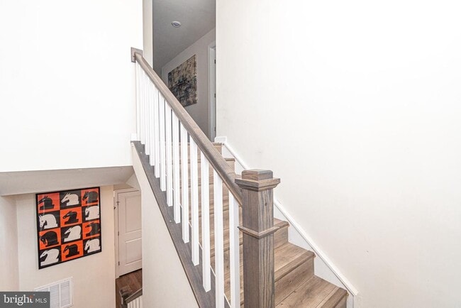 Building Photo - 9637 Block St