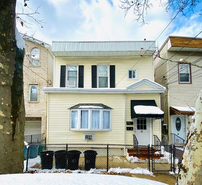 Building Photo - 87 Terrace Ave