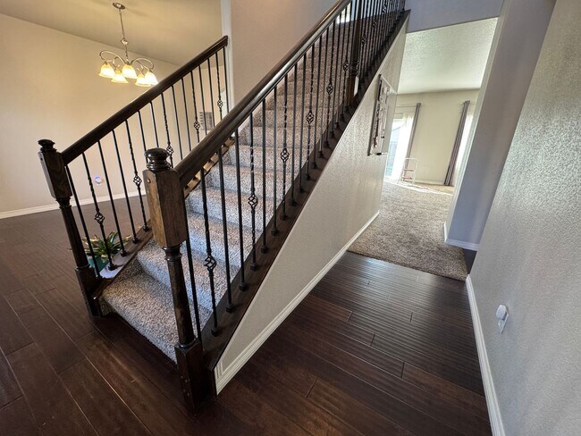Building Photo - Beautiful 4 Bed, 3 Bath Home – Modern Upgrades, Spacious Backyard & Prime Location