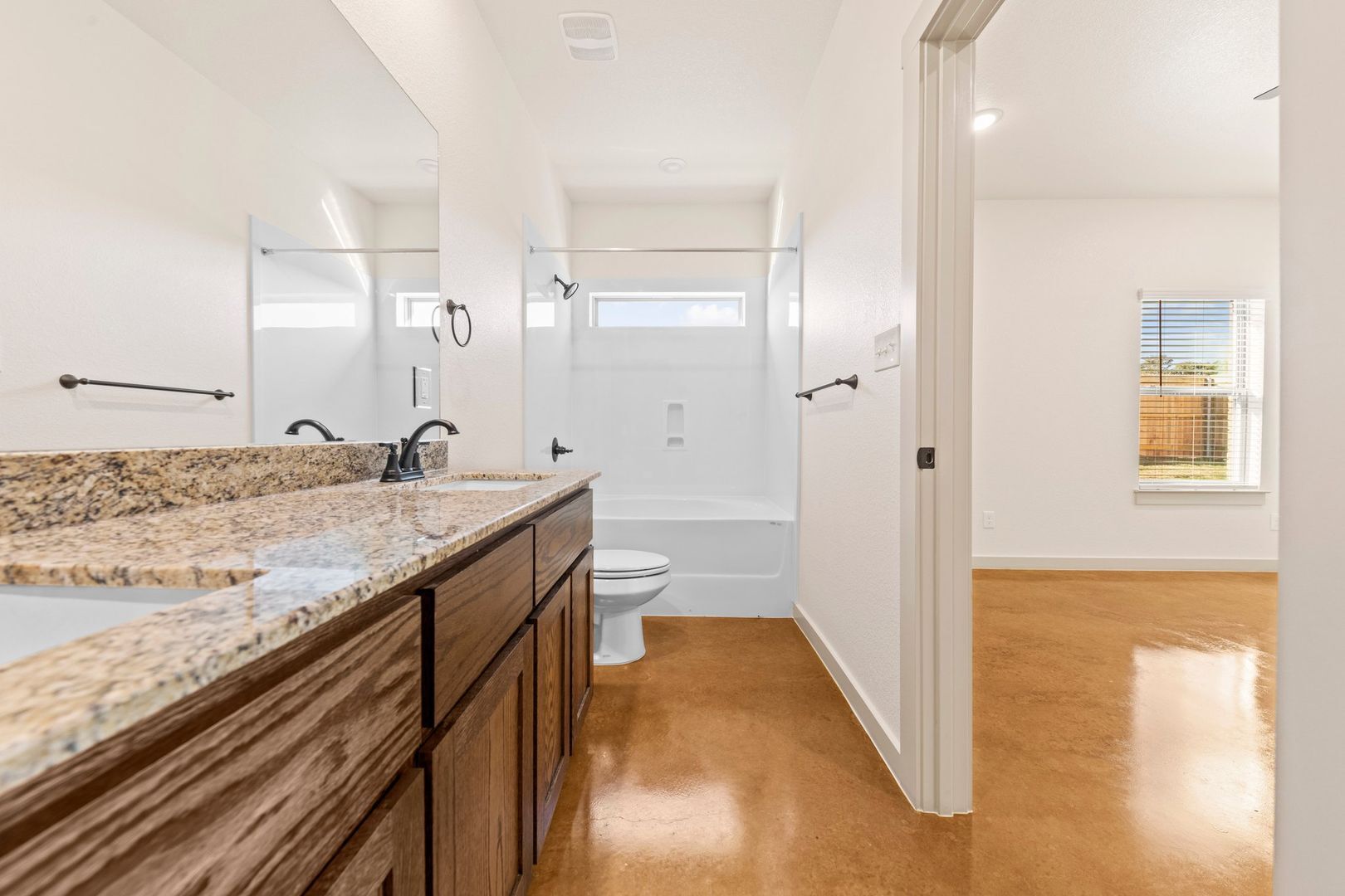 Building Photo - 1918 Caspian Trl