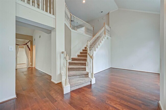 Building Photo - 1630 Berkoff Dr