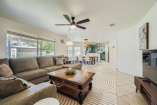 Building Photo - 2003 Erika Cove