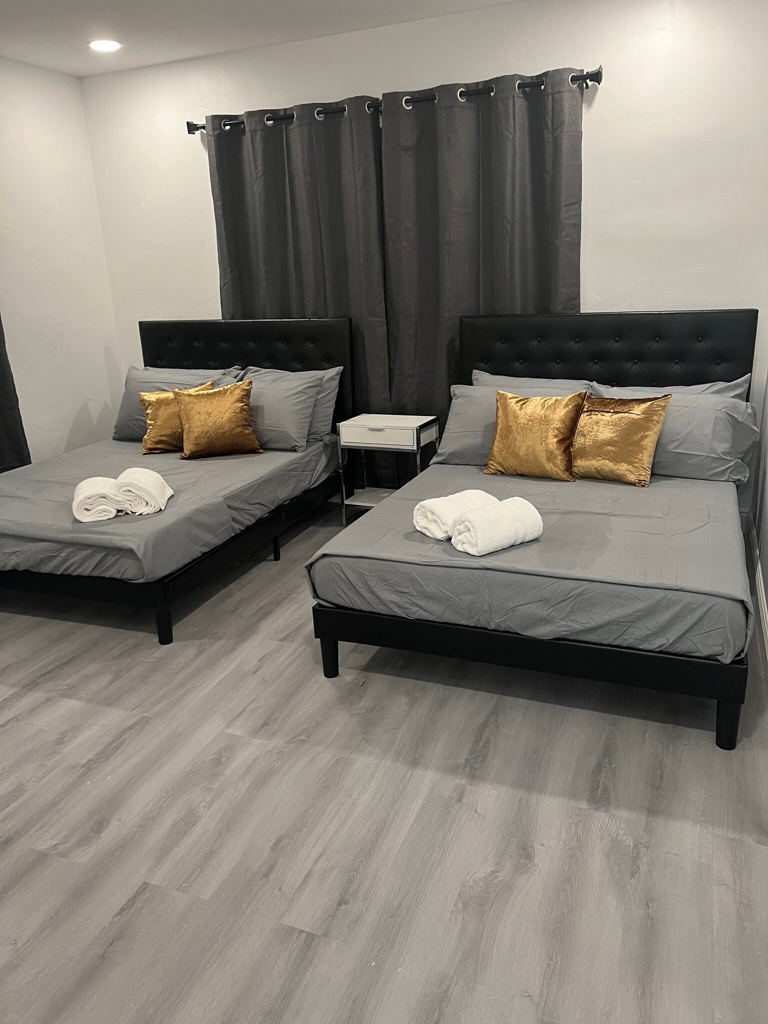 Building Photo - 501 NE 70th St