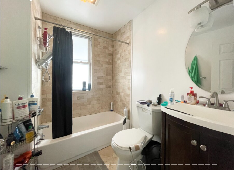 Building Photo - 2 Wyman Pl