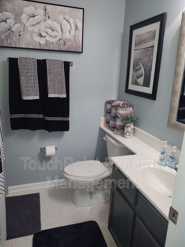 Building Photo - 3043 Uxbridge Woods Ct
