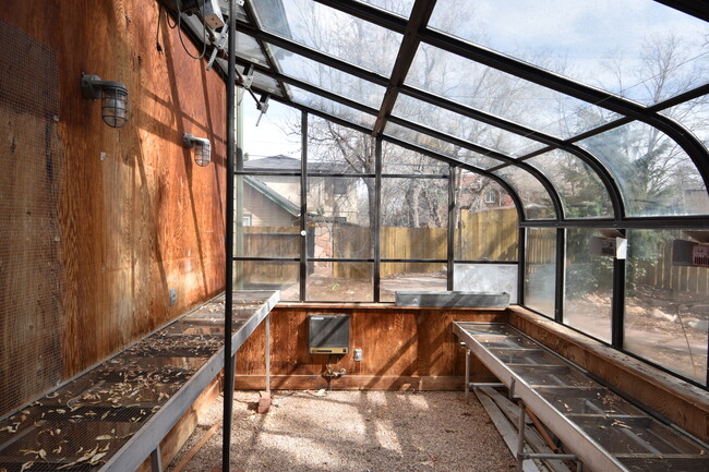 Building Photo - 840 16th St