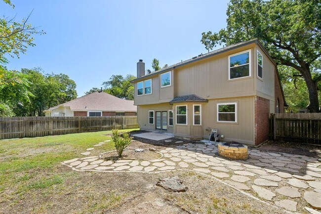 Building Photo - 1106 Redbird Dr