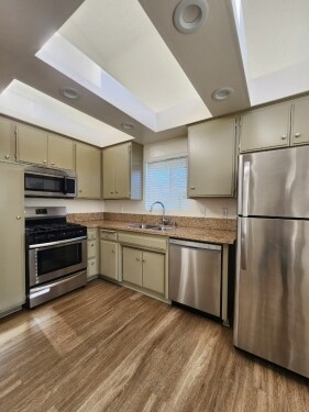Interior Photo - 3619 Clarington Ave