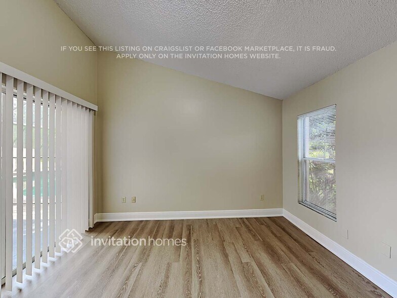 Building Photo - 1006 Brielle Ave
