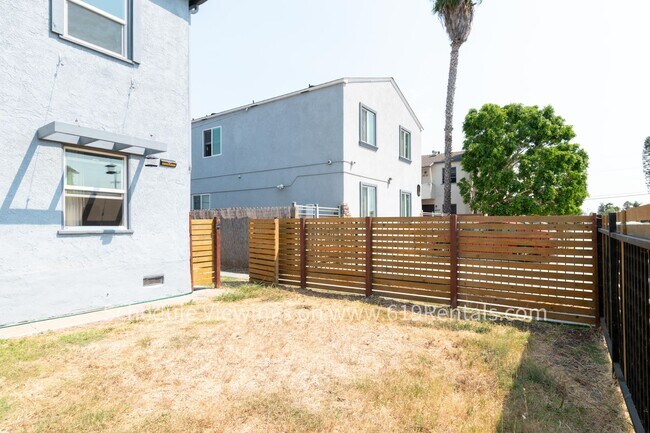 Building Photo - 4531 Wilson Ave
