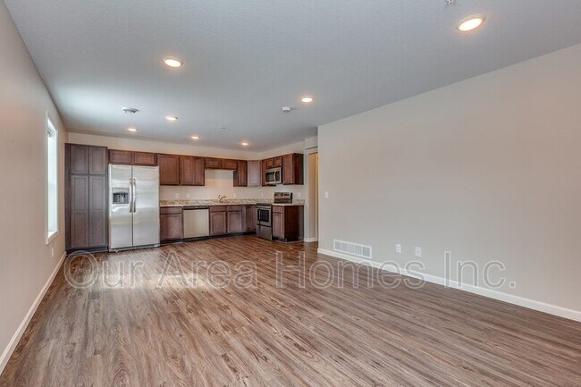 Building Photo - 12654 Pond View Rd