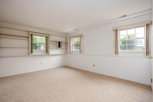 Building Photo - 12 Gerken Dr