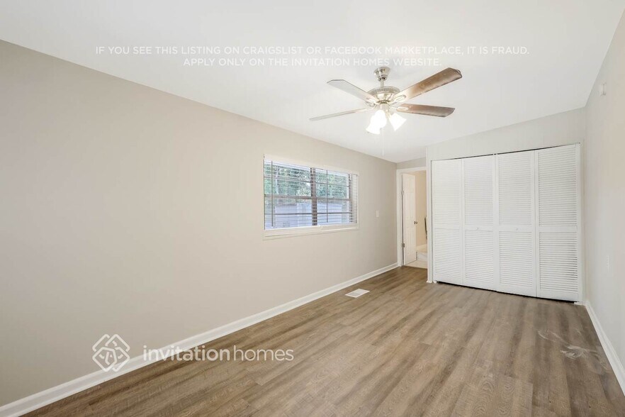 Building Photo - 1172 Denaud St