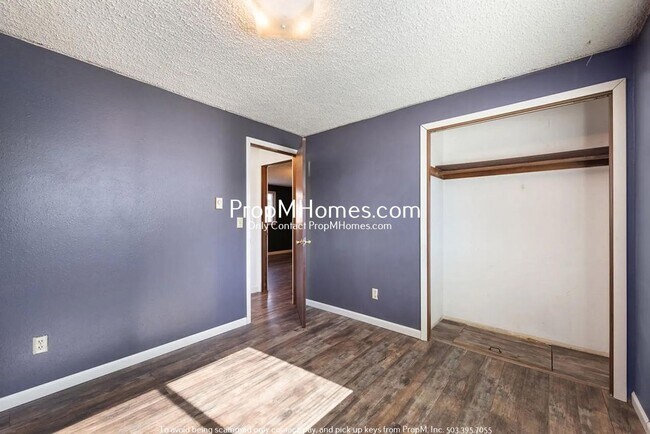 Building Photo - Updated Two Bedroom Home in Lafayette!