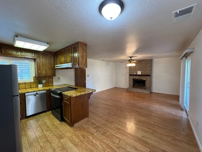 Building Photo - Immaculate 3 bedroom on a court!