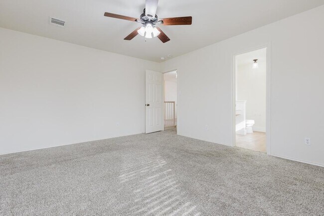 Building Photo - 1229 Vincent Pl