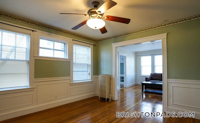 Building Photo - 81 Beechcroft St