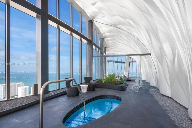 Building Photo - 1000 Biscayne Blvd