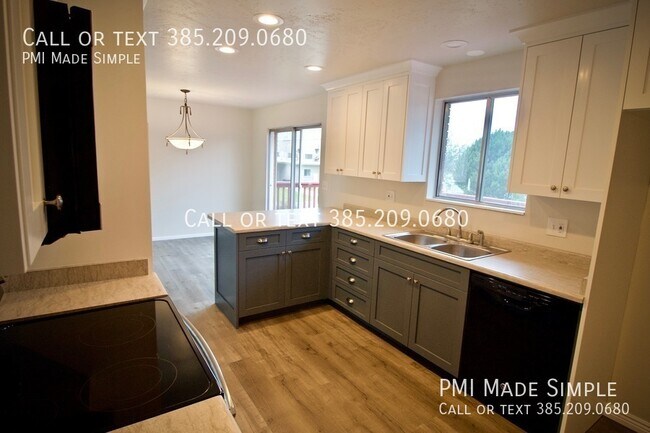 Building Photo - 260 S 400 E