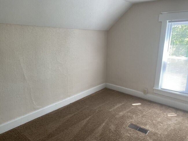 Building Photo - 1412 N Champaign St