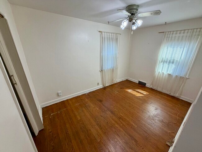 Building Photo - 4324 N 15th St