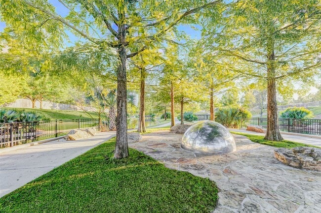 Building Photo - 10210 Thornmont Ln