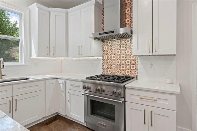 Building Photo - 4567 Madison Pl Ln E