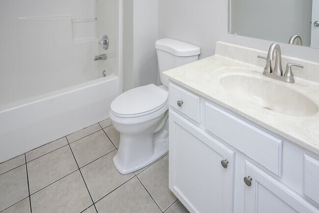 Building Photo - 3329 Gainesville Ct